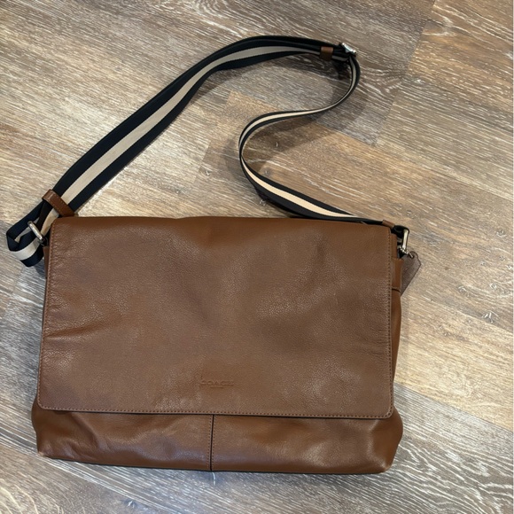 Brown Leather Messenger Bag Coach - Picture 1 of 7